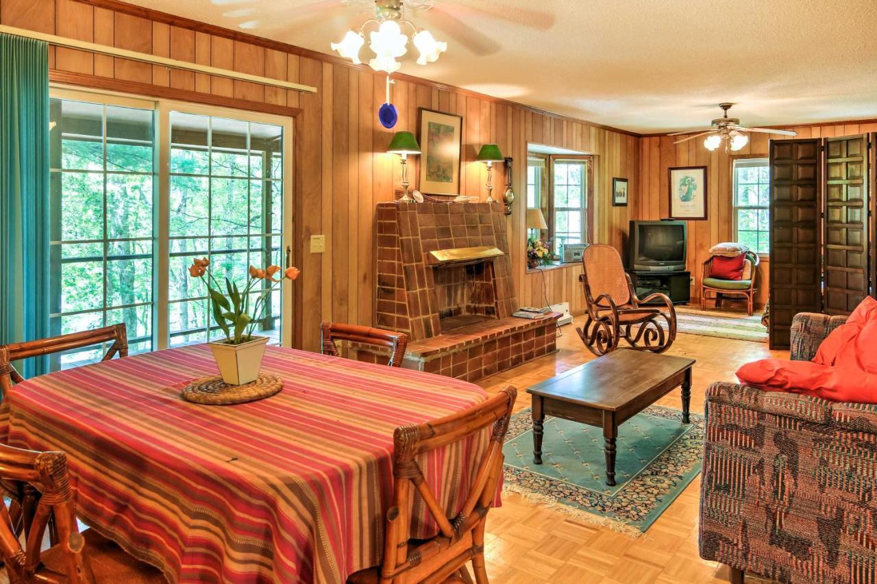 Lakefront Mountain Rest Cottage With Gas Fireplace! Walhalla Экстерьер фото